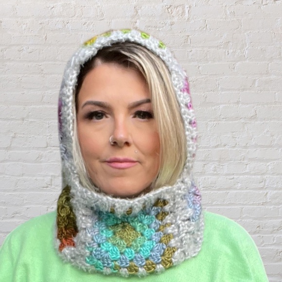 Granny Square Crochet Balaclava | Hooded Cowl | Patchwork - Picture 5 of 9